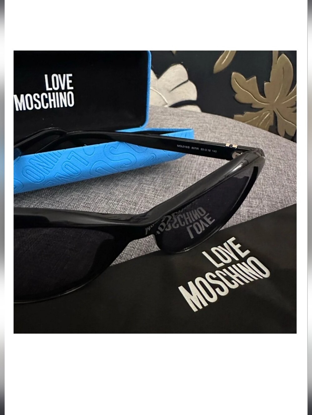 Love Moschino Sunglasses Black - Picture 5 of 11